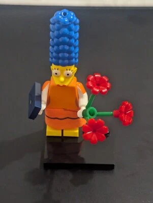 Marge Simpson Minifigure 🔥 - image 1 of 3