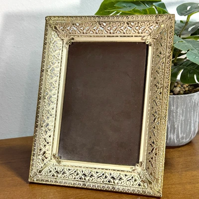 Vintage Ornate Picture Frame Filigree Brass Gold White Metal 4x6 inch Photo - Image 1 of 4