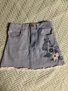 Girls Xs Spirit Riding Free Jean Embroidered Cutoff Jean Skirt - Picture 1 of 4
