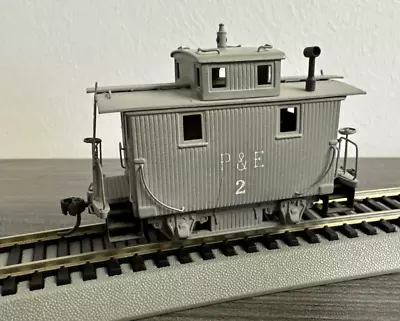 GEM Models by Samhongsa HO Brass SH-701 4 Wheel Caboose - Peoria & Eastern #2 - Image 1 of 4
