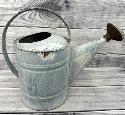 VINTAGE #12 GALVANIZED WATERING CAN WITH SPRINKLE SPOUT   *2 - Image 1 of 4