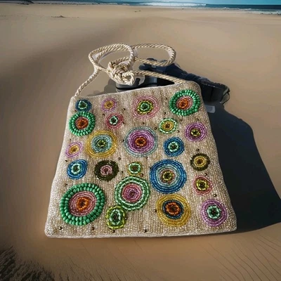 Bolsa tiracolo vintage com miçangas à mão círculos coloridos feita na Índia - Imagem 1 de 4