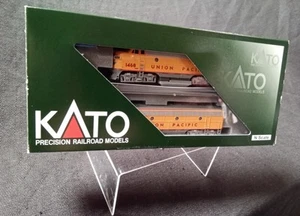 Juego de 2 locomotoras Union Pacific #1468 + 1468B Kato calibre N 106-0423A/B EMB F7 A/B - Imagen 1 de 14