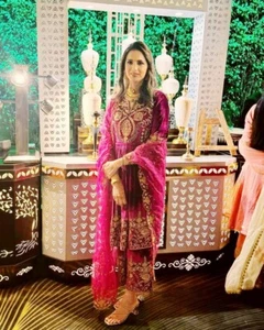 HEAVY VELVET SALEWAR KAMEEZ INDIAN PAKISTANI STITCHED INDIAN DRESS  WEAR PARTY - Picture 1 of 7