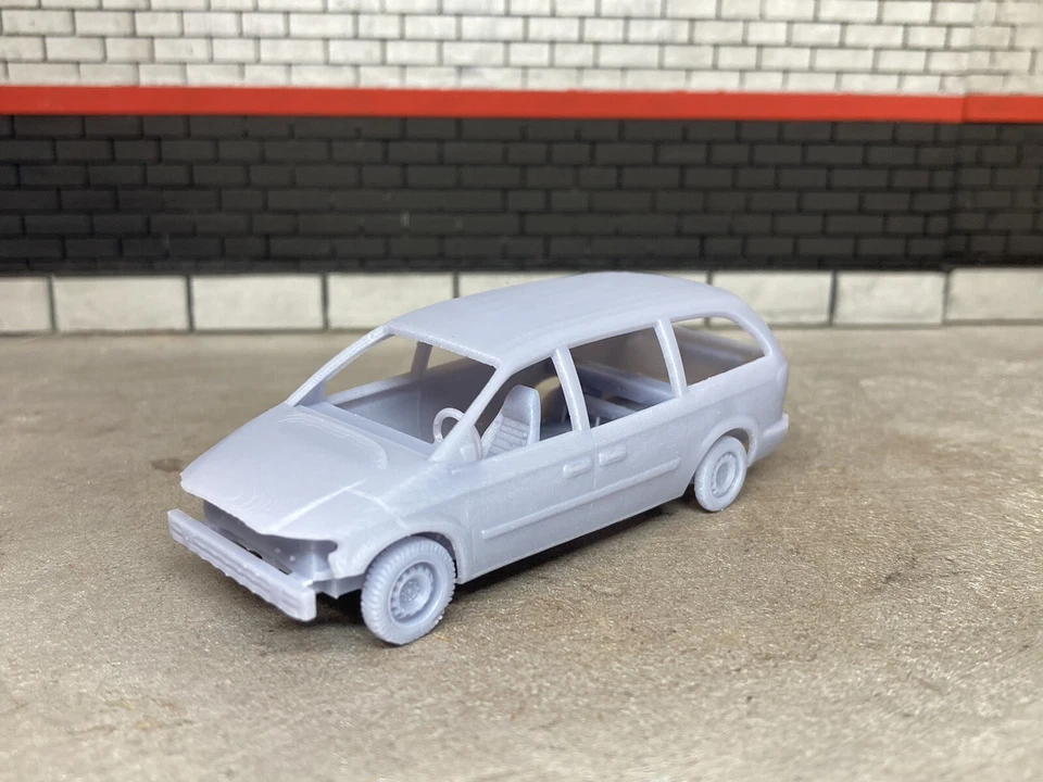 1/64 Scale 3D Printed Dodge Caravan Demolition Derby Minivan For Diecast Diorama - Image 1 of 4