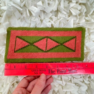 Antique Artisan Dollhouse WOOL PETIT POINT RUG Vtg Needlepoint Handmade Carpet - Picture 1 of 8