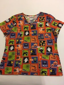 NWOT Scrubstar Size Large Scrub Top Halloween Trick or Treat BOO - Picture 1 of 7