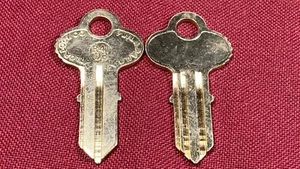 Vintage Key For Chicago Lock Co Vending Key Blank Coin Op Key Taylor R41DB - Picture 1 of 5