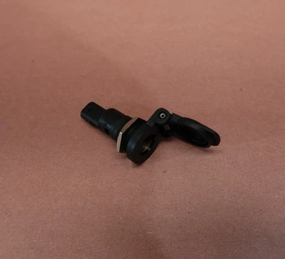 Enchufe de alimentación auxiliar BMW F700 F700GS 2013-2018 Foto 1 de 4