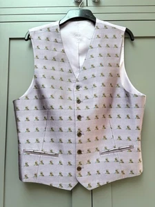 ALAN PAINE Waistcoat. Size Large. Lilac with Flying Ducks. Superb Condition. - Picture 1 of 7