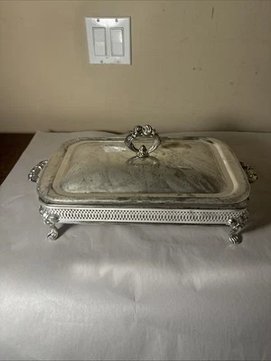 Hornear y servir cubiertos con plato de plata Oneida con revestimiento de vidrio para horno 2 cuartos Foto 1 de 4