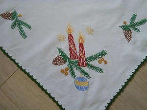 Vintage Christmas Hand - embroidered Tablecloth Xmas Candles Fir branches - Bild 1 von 8