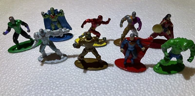 Figuras de metal fundido a presión Nano Metalfigs DC COMICS Superman Cyborg Wonder Woman Foto 1 de 4