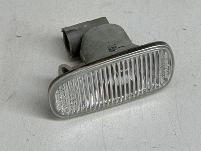 Frecce laterali Lexus LS UCF30 2005 8173151021 FOR3525 - Immagine 1 di 4