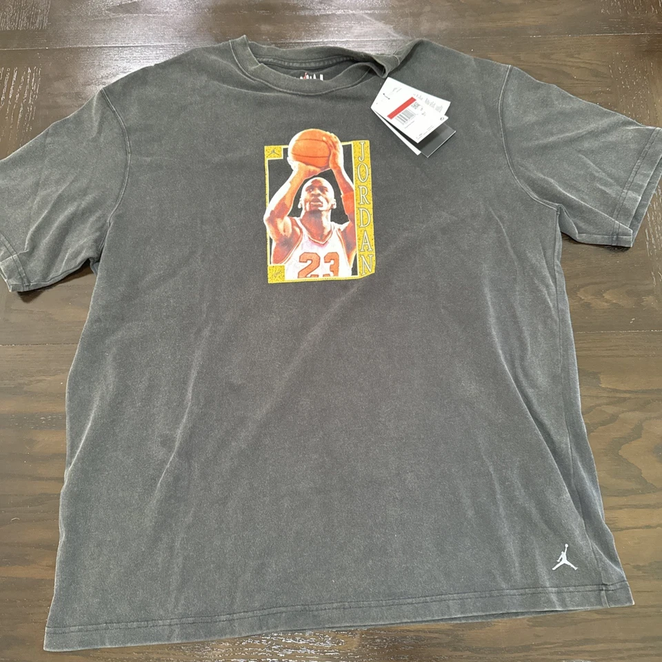 Nike Jordan Women's Oversized Shirt Michael Jordan FN5375-010 Size Large (C28)