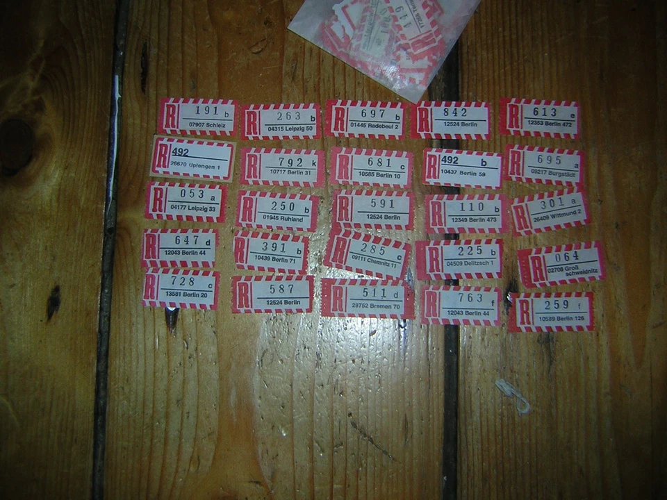 125 versch.  Einschreibezettel meist Berlin Ost, DDR   u.a. - Bild 1 von 1