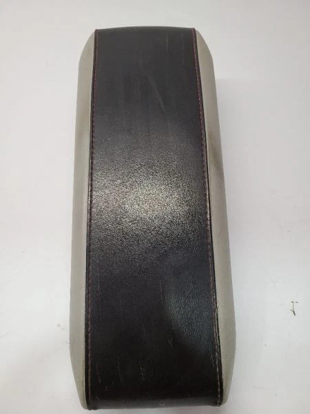 2010 2011 GMC TERRAIN Console Front Floor Lid Without Navigation - Image 1 of 4