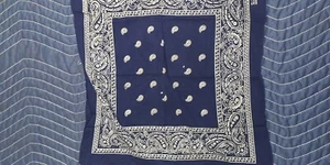 RN13960 USA Made Blue Vintage Bandana - Bild 1 von 2