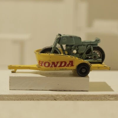 Motocicleta Lesney Matchbox Honda con remolque #38 Foto 1 de 4