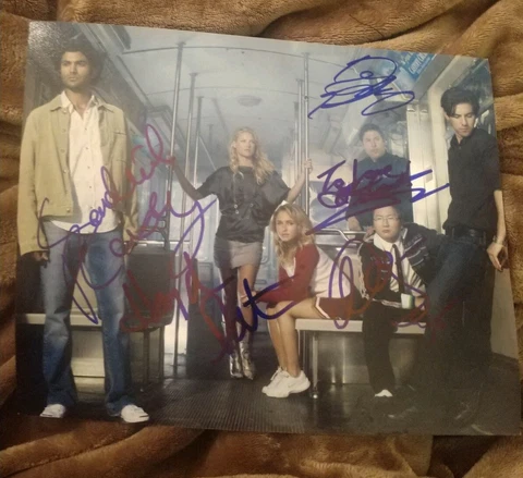 HEROES CAST SIGNED 8X10 PHOTO NBC MILO HAYDEN ALI COLEMAN+ W/COA+PROOF RARE WOW Cover