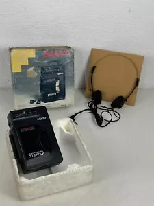 Sanyo walkman MGR-701 Radio Cassette Player - Picture 1 of 11