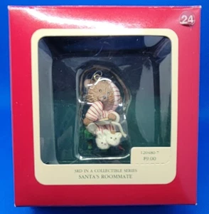 Vintage Carlton Cards Christmas Ornament Heirloom Santa's Roomate 3rd Series NEW - Picture 1 of 3