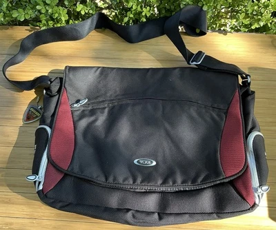 Tumi T3 Ducati Laptop Computadora Bolso Mensajero Naranja y Gris Magnético Bolsillo Principal Foto 1 de 4