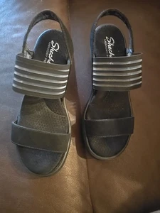 Scarpe sandali con zeppa Skechers donna rumblers memory foam taglia 8,5 - Foto 1 di 8