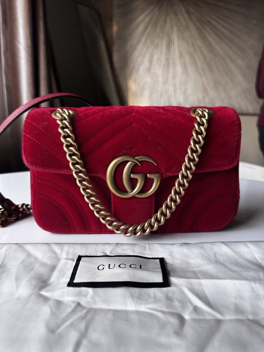 バッグ・カバンその他 Gucci SMALL GG MARMONT BAG Gucci Women's' GG Marmont Small Shoulder Bag in Black | LN-CC®