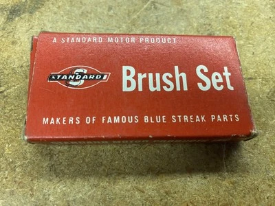 Juego de cepillos RX-63 estándar NOS para generador Willys Jeep y otras aplicaciones Foto 1 de 4