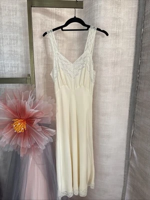 Fischer Heavenly Silk De Colección Años 30 Seda Slip Marfil Midi Slip Costuras Francesas Pre Guerra Foto 1 de 4