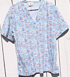 Expo Medical SCRUB Top, Flowers Butterflies Hearts V-Neck Pullover, Size L - Foto 1 di 5