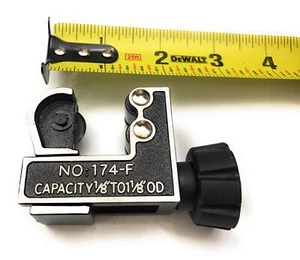 3/4-Inch Copper Pipe Tubing Cutter ,cut (1/8 To 1-1/8”) 1/2” - Picture 1 of 3
