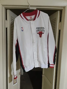 New 92-93 Chicago Bulls Mens Size M Authentic Mitchell & Ness Warm Up Jacket - Picture 1 of 4