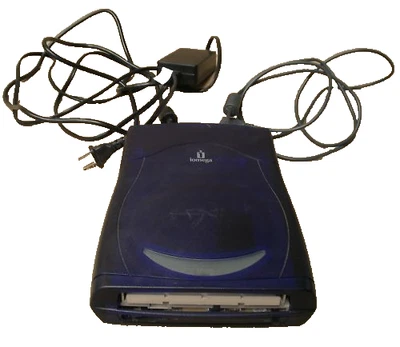 iomega CDRW9602EXT3  CD-RW External CD ROM - Image 1 of 4