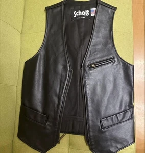 Schott Black Leather Vest Size S Stylish Front Pockets Metal Zipper - Picture 1 of 4