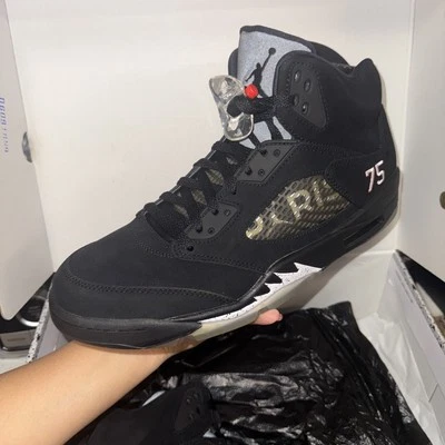 Talla 11.5 - Paris Saint-Germain x Air Jordan 5 Retro Negro Foto 1 de 4