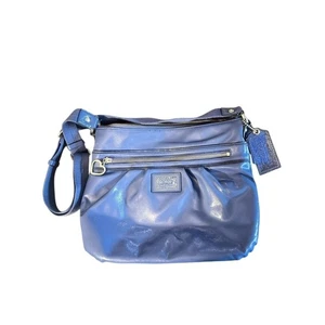 Coach Umhängetasche Mohn blau mit Herzanhänger + GRATIS Taschenanhänger 🎁 - Bild 1 von 8