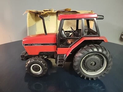 Ertl Case International Maxxum 5140 MFD Tractor Special Edition - Image 1 of 4