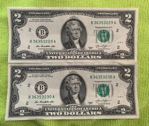 2013 $2 Dollar Bills ((2)) Sequential # B 36353229 A # B 36353230 A - Picture 1 of 2