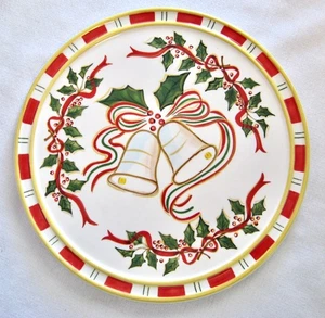 SONOMA LIFE Cerámica Navidad 9" Bandeja Queso Plato Remache Campanas y Acebo - Imagen 1 de 6