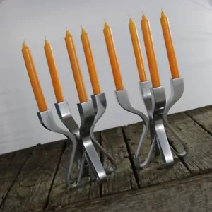 Coppia Candelabri Coro di Karim Rashid per Umbra Zinco pressofuso - Foto 1 di 12