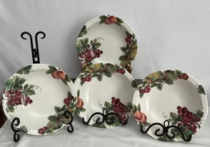 4 Vintage Royal Doulton Soup/salad Bowls Made In England - Picture 1 of 7