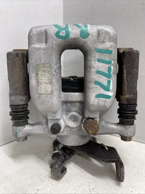 Conjunto de pinza de freno trasera derecha Chevy Chevrolet Trax 18-22 G597A 2901-A OEM Foto 1 de 4