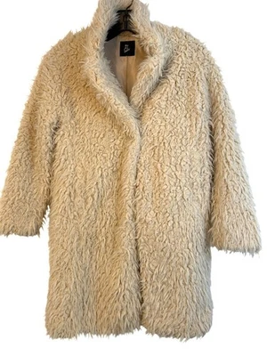 Abrigo de peluche Art Class Jóvenes Niñas Tween Imitación Piel XL Beige RR10486 USADO EN EXCELENTE ESTADO Acogedor Peludo Foto 1 de 4