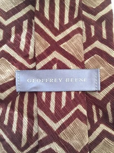 Geoffrey Beene Mens 100% Italian Silk Neck Tie Brown Geometric Pattern 4”  - Picture 1 of 5