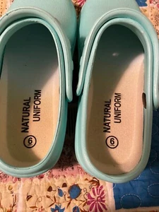 Natural Uniforms Medical Clogs Light Green Size 6 Unisex - Picture 1 of 4