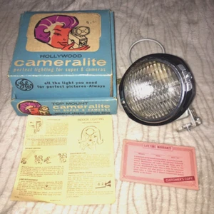 Luz de cámara GE Hollywood Cameralite Super 8 de colección con caja modelo n.º 919 funcionando - Imagen 1 de 11
