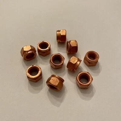 10 Pezzi Dado in Rame M6 SW9 con Fessura Autobloccante Thermag Collettore di Scarico - Immagine 1 di 3