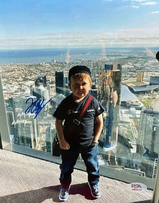 HASBULLA MAGOMEDOV Signed Autographed UFC 8x10 Photo PSA/DNA - Image 1 of 2